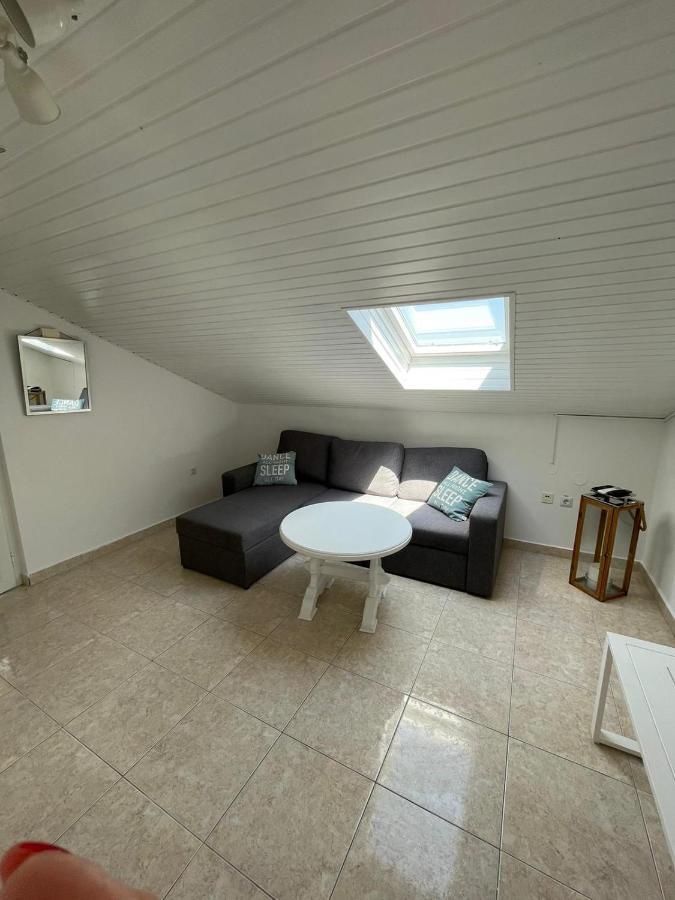 Apartmani Ira Vir Eksteriør billede